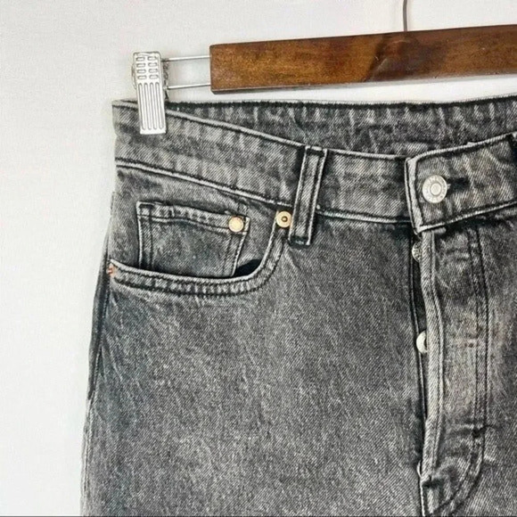 H&M Faded Black Ultra High Waist Button Fly Mom Jeans 6 - Picture 4 of 5